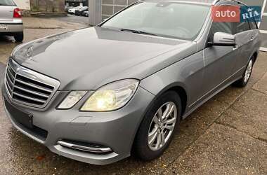 Універсал Mercedes-Benz E-Class 2012 в Львові
