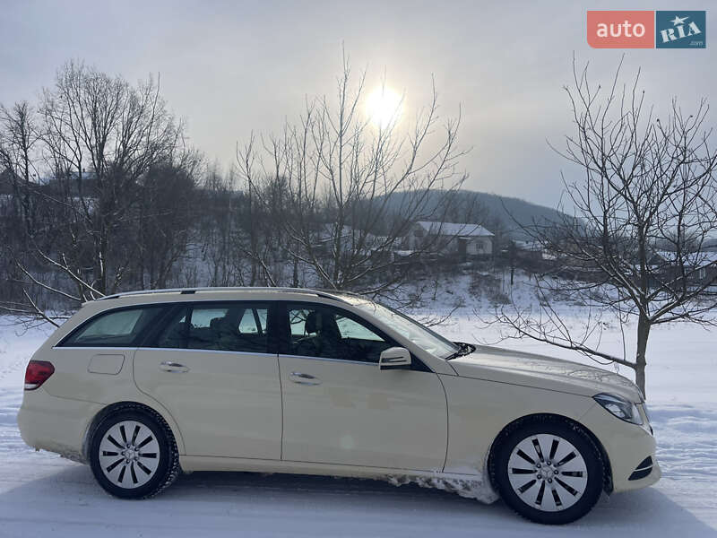 Универсал Mercedes-Benz E-Class 2013 в Черновцах