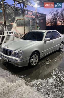 Седан Mercedes-Benz E-Class 1996 в Івано-Франківську