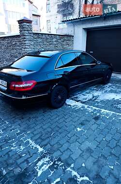 Седан Mercedes-Benz E-Class 2009 в Луцке