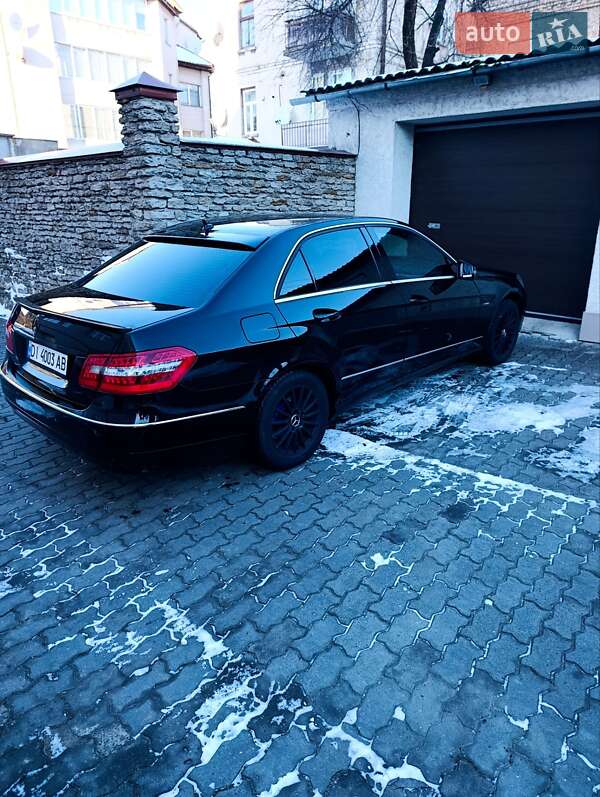 Mercedes-Benz E-Class 2009