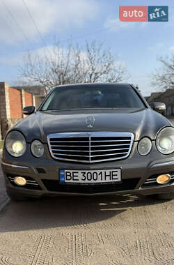 Седан Mercedes-Benz E-Class 2006 в Николаеве