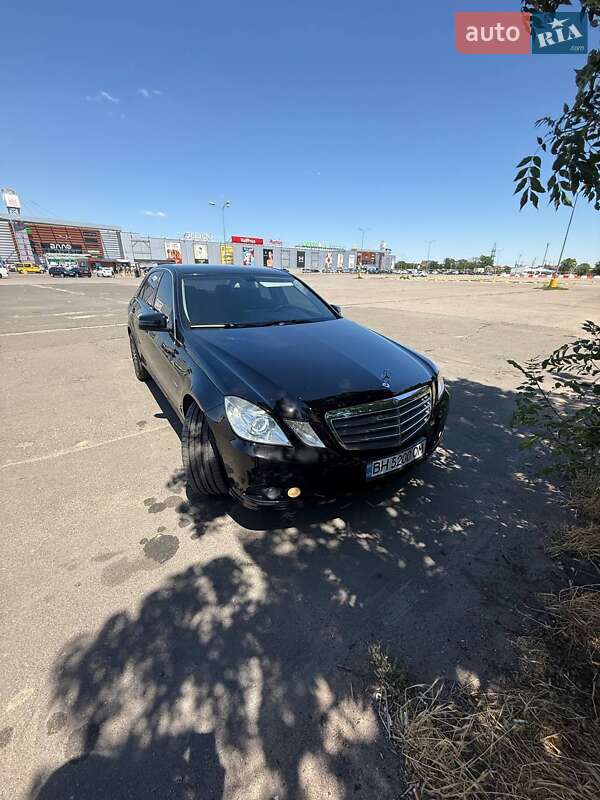 Mercedes-Benz E-Class 2009
