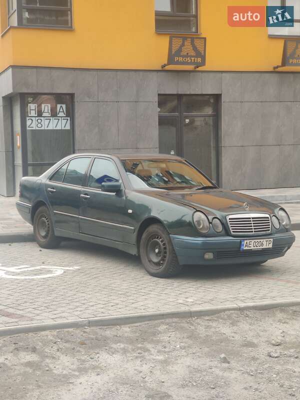 Mercedes-Benz E-Class 1997