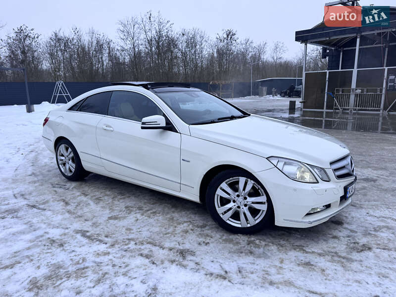 Mercedes-Benz E-Class 2011