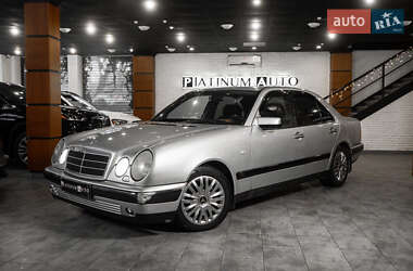 Седан Mercedes-Benz E-Class 1996 в Одессе