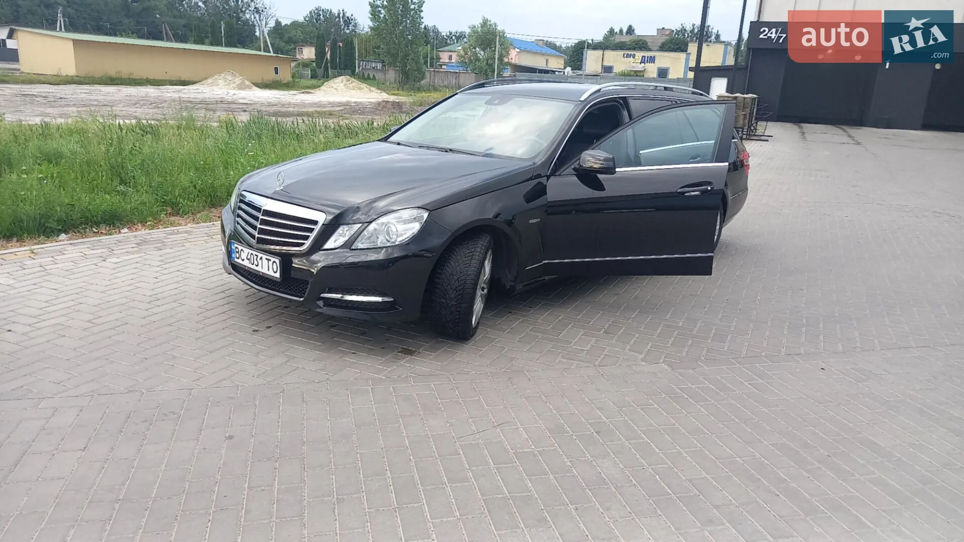 2011 Mercedes-Benz E-klasse - мініатюра 3