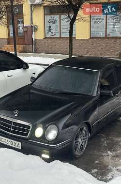 Седан Mercedes-Benz E-Class 1999 в Дрогобыче