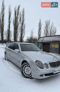 Седан Mercedes-Benz E-Class 2003 в Умани