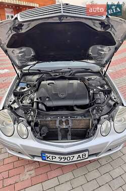 Седан Mercedes-Benz E-Class 2007 в Запорожье