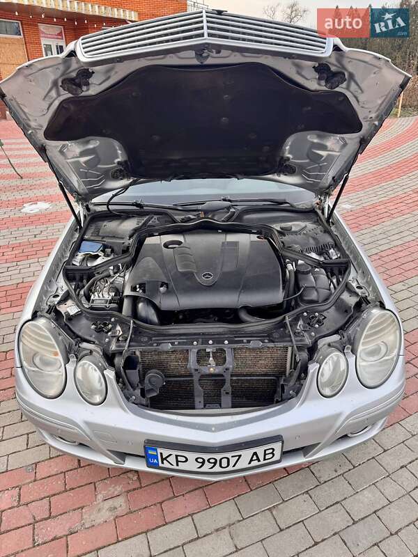 Седан Mercedes-Benz E-Class 2007 в Запорожье