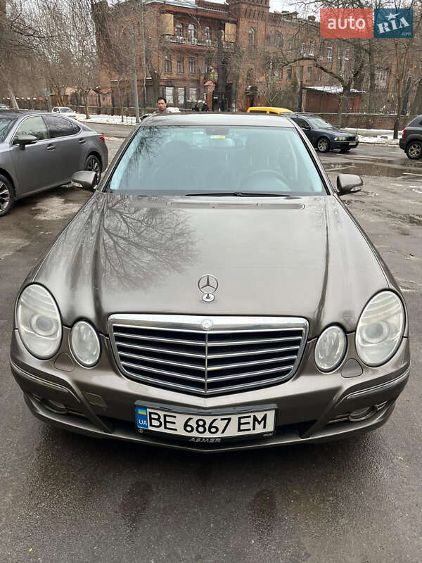 Mercedes-Benz E-Class 2008