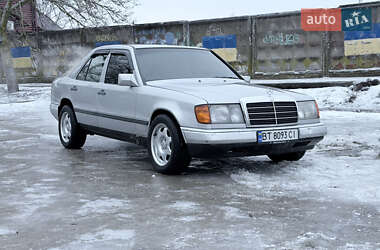 Седан Mercedes-Benz E-Class 1989 в Теплодаре