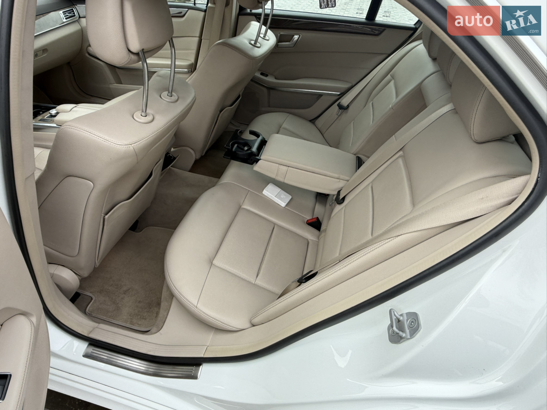 2013 Mercedes-Benz E-klasse - мініатюра 25
