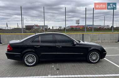 Седан Mercedes-Benz E-Class 2004 в Первомайске