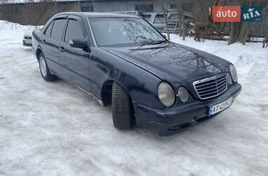 Седан Mercedes-Benz E-Class 2000 в Львове