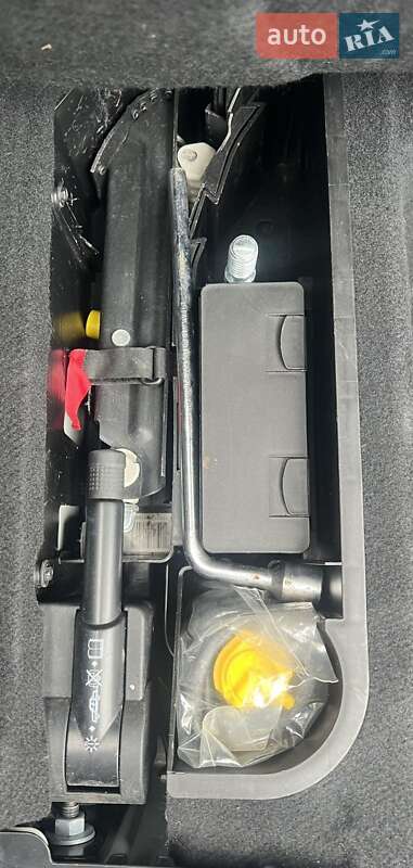 Седан Mercedes-Benz E-Class 2006 в Луцке