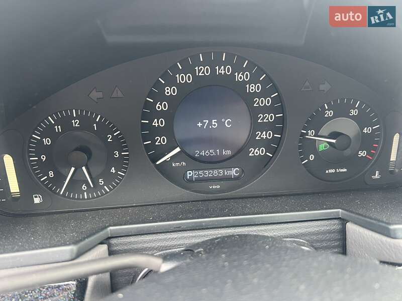 Седан Mercedes-Benz E-Class 2006 в Луцке