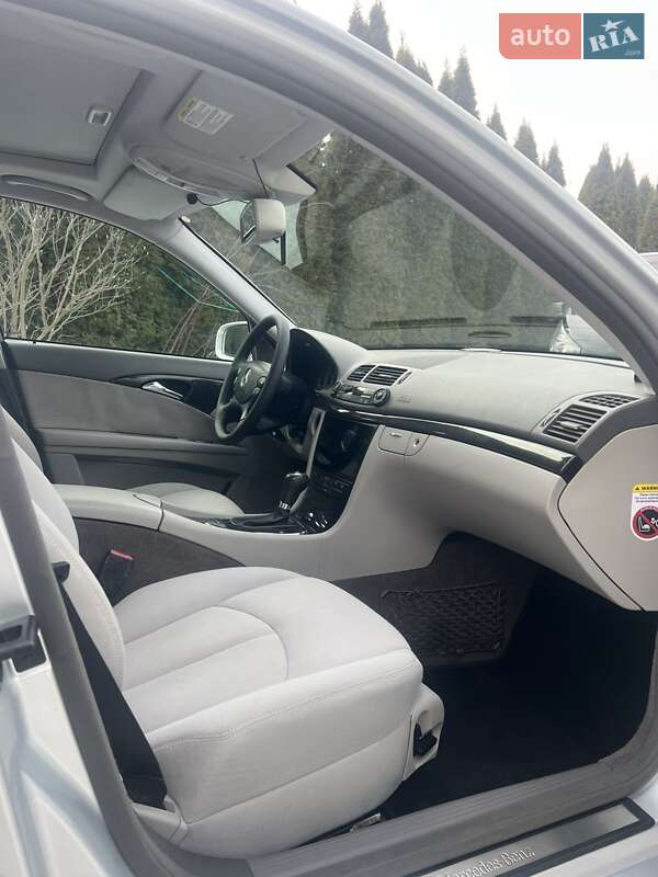 Седан Mercedes-Benz E-Class 2006 в Луцке