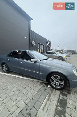 Седан Mercedes-Benz E-Class 2003 в Ивано-Франковске