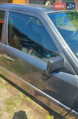 Седан Mercedes-Benz E-Class 1991 в Виннице