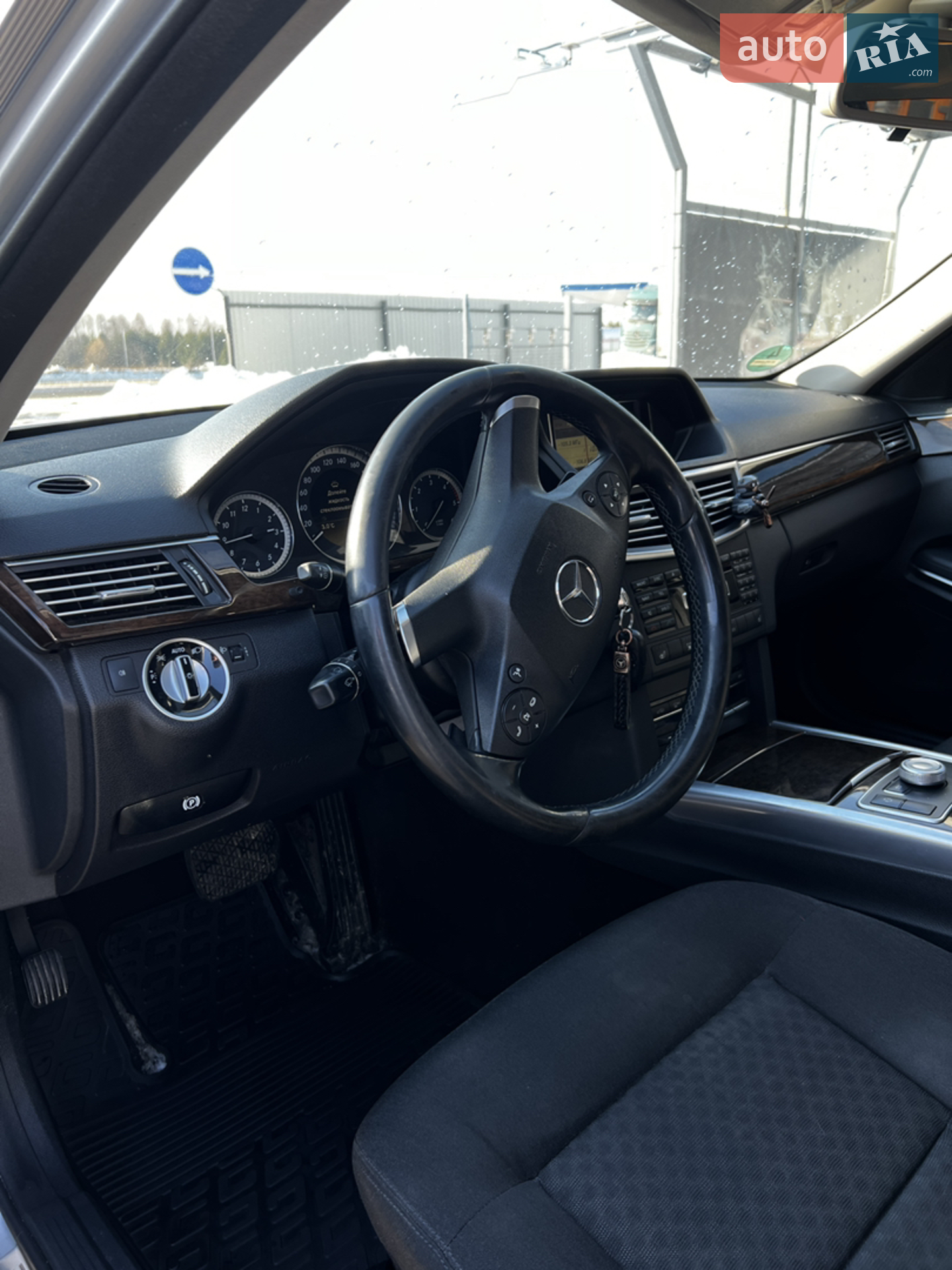 2011 Mercedes-Benz E-klasse - мініатюра 10