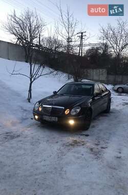 Седан Mercedes-Benz E-Class 2009 в Ровно