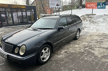 Универсал Mercedes-Benz E-Class 2001 в Киеве