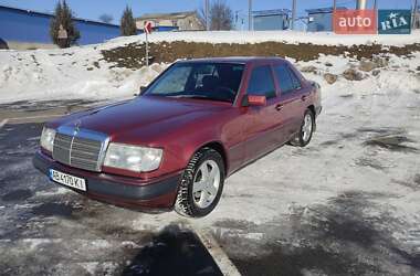 Седан Mercedes-Benz E-Class 1990 в Вінниці