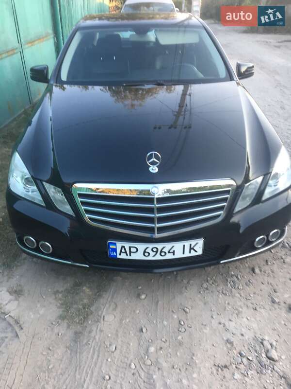 Mercedes-Benz E-Class 2009