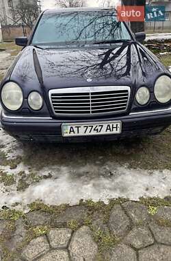 Седан Mercedes-Benz E-Class 1996 в Болехове