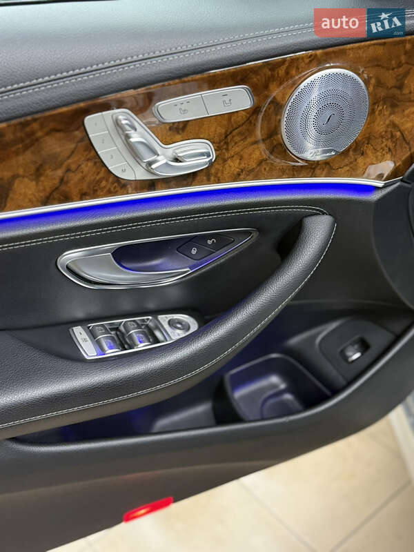 Седан Mercedes-Benz E-Class 2017 в Кропивницком