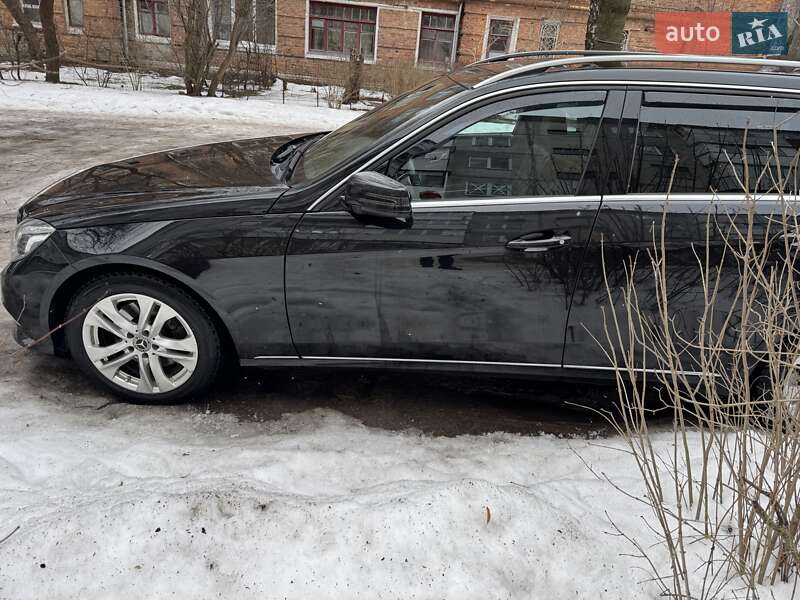 Универсал Mercedes-Benz E-Class 2015 в Житомире