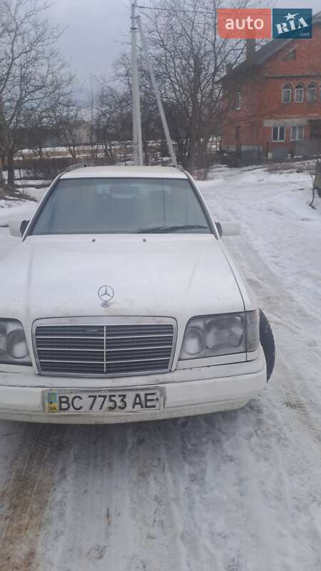 Mercedes-Benz E-Class 1994