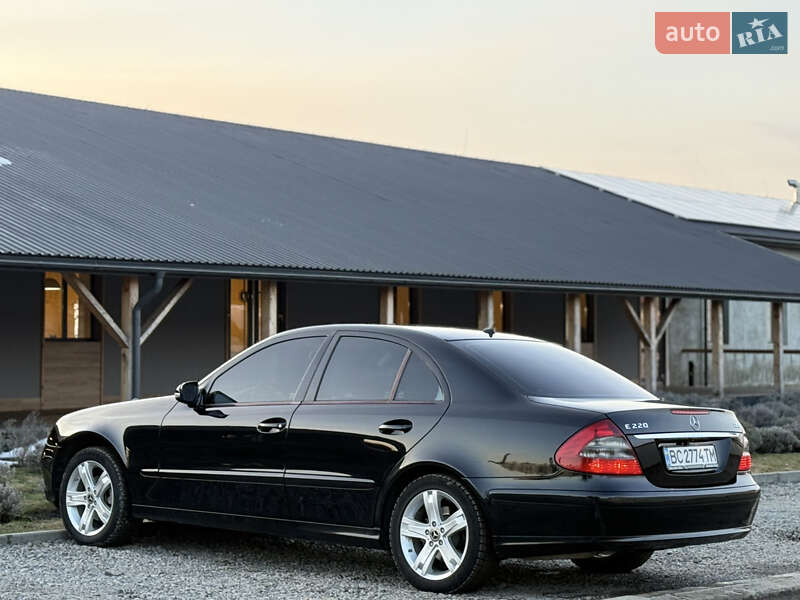Седан Mercedes-Benz E-Class 2008 в Меденичах