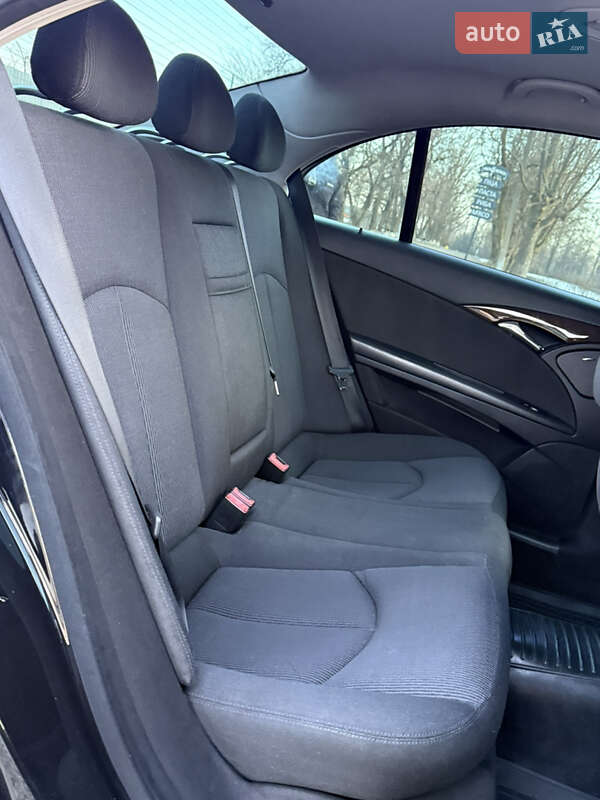 Седан Mercedes-Benz E-Class 2008 в Меденичах