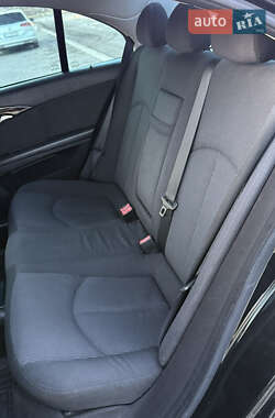 Седан Mercedes-Benz E-Class 2008 в Меденичах