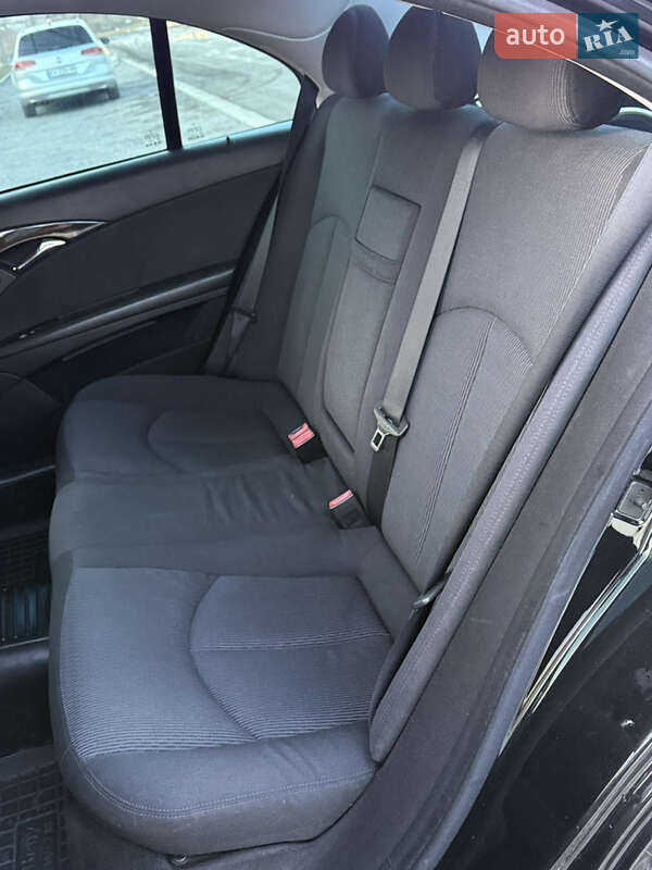 Седан Mercedes-Benz E-Class 2008 в Меденичах