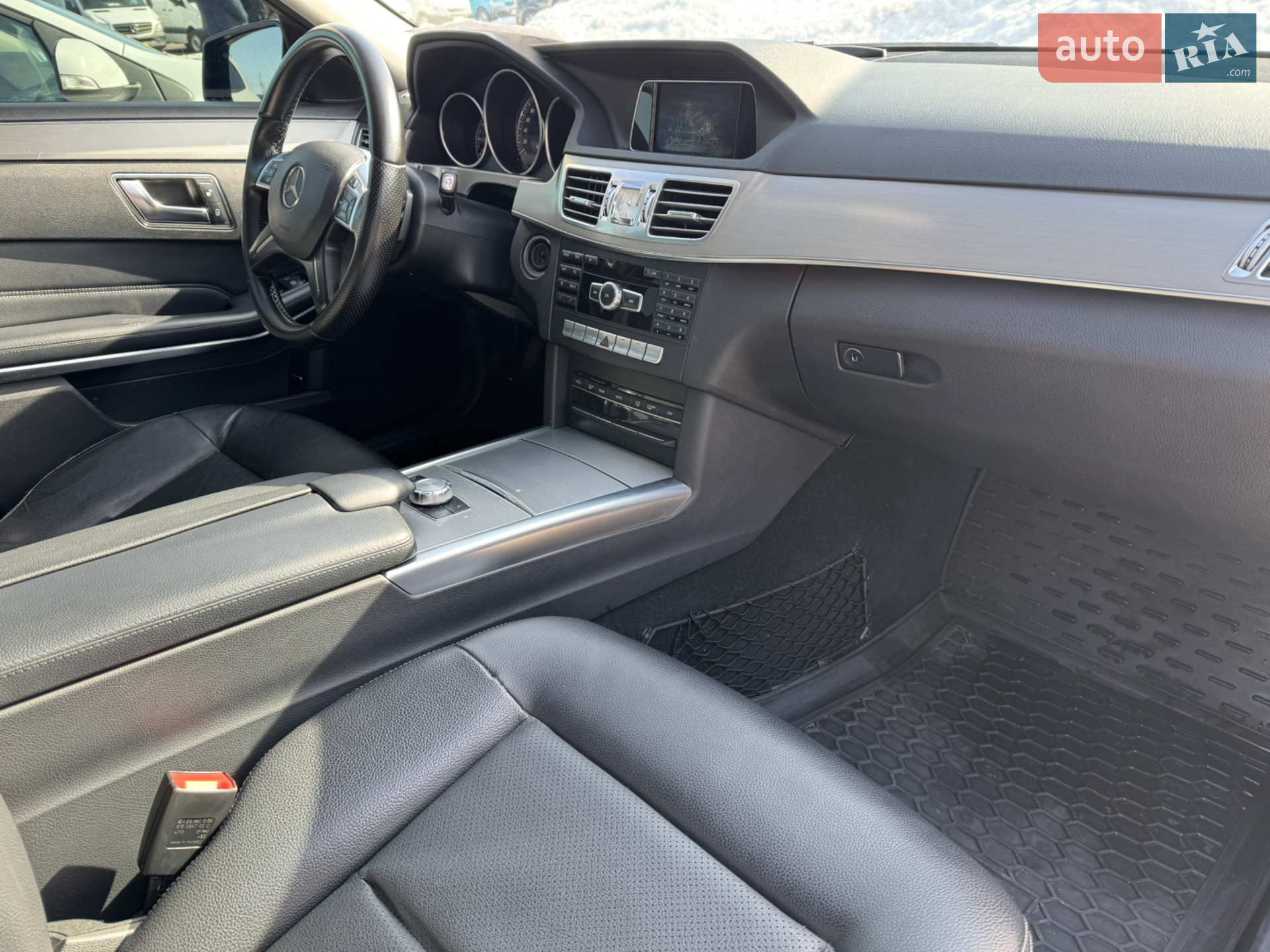 2013 Mercedes-Benz E-klasse - мініатюра 25