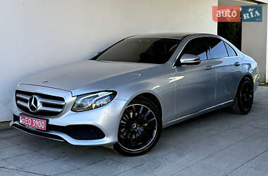 Седан Mercedes-Benz E-Class 2017 в Ужгороде