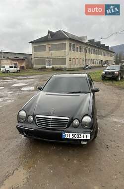 Седан Mercedes-Benz E-Class 2000 в Чорткові