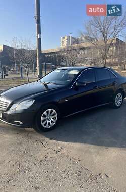 Седан Mercedes-Benz E-Class 2009 в Николаеве