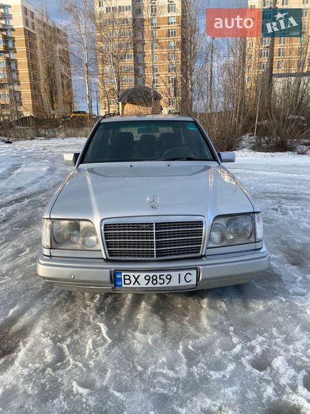 Mercedes-Benz E-Class 1995