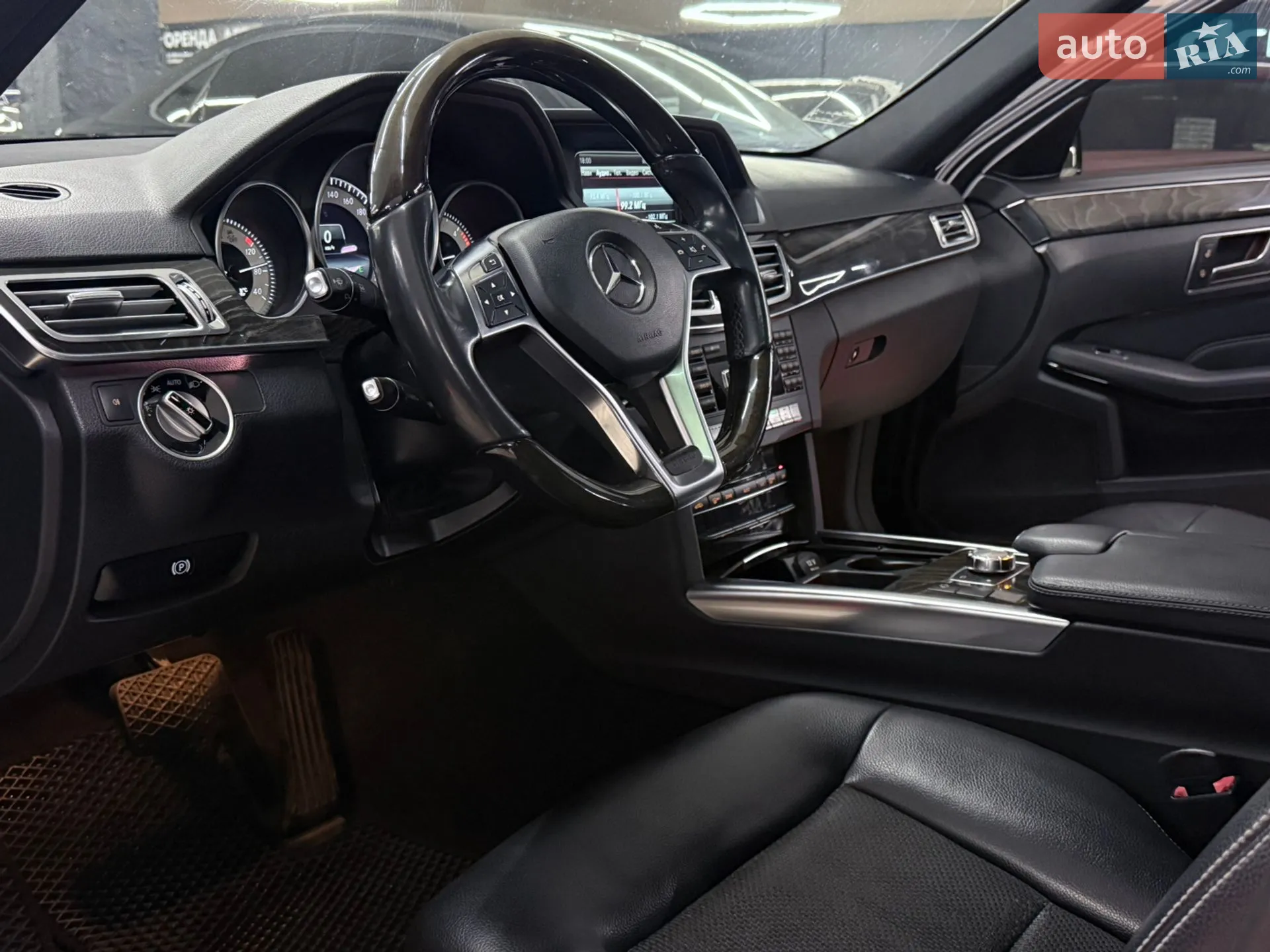 2013 Mercedes-Benz E-klasse - мініатюра 20