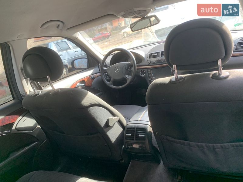 Универсал Mercedes-Benz E-Class 2004 в Черновцах