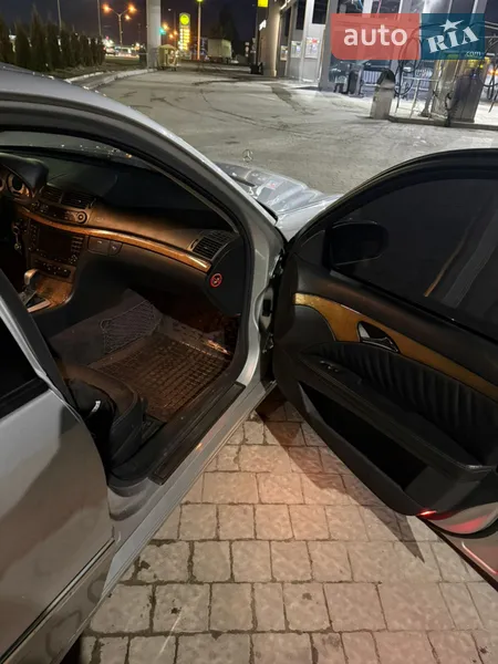 Mercedes-Benz E-Class 2005 VIN WDB2110231A751557 фото оголошення 20 з 59