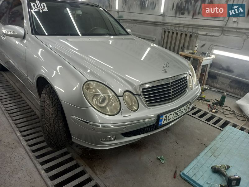 Mercedes-Benz E-Class 2004