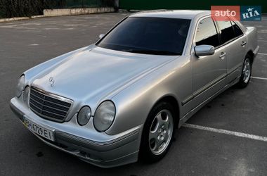 Седан Mercedes-Benz E-Class 2000 в Одесі