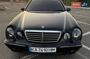 Седан Mercedes-Benz E-Class 2001 в Киеве