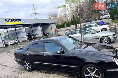 Седан Mercedes-Benz E-Class 2000 в Білгороді-Дністровському